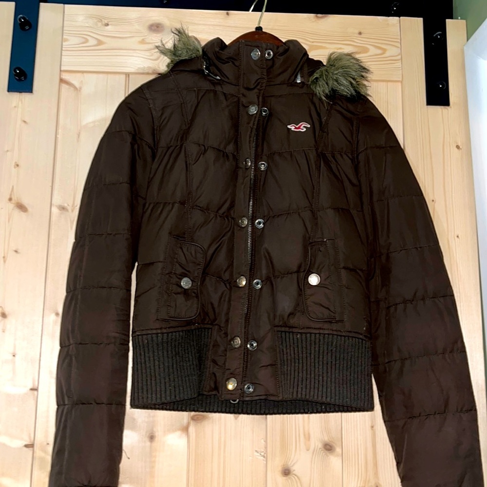 Hollister Medium Puffer Jacket